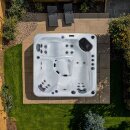 Outdoor Whirlpool - Sierra (200x200x80cm)