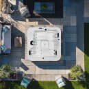 Outdoor Whirlpool - Tundra (210x210x80cm)